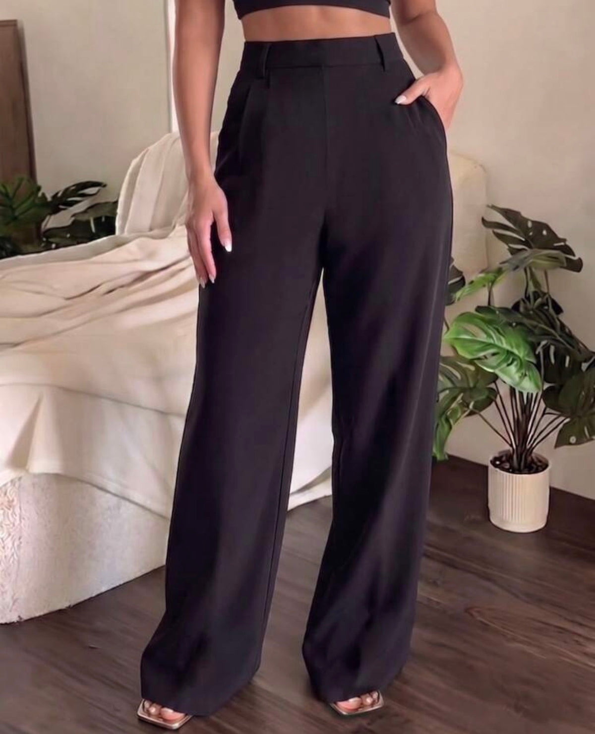 Best Seller Minimalist Wide Leg Trousers